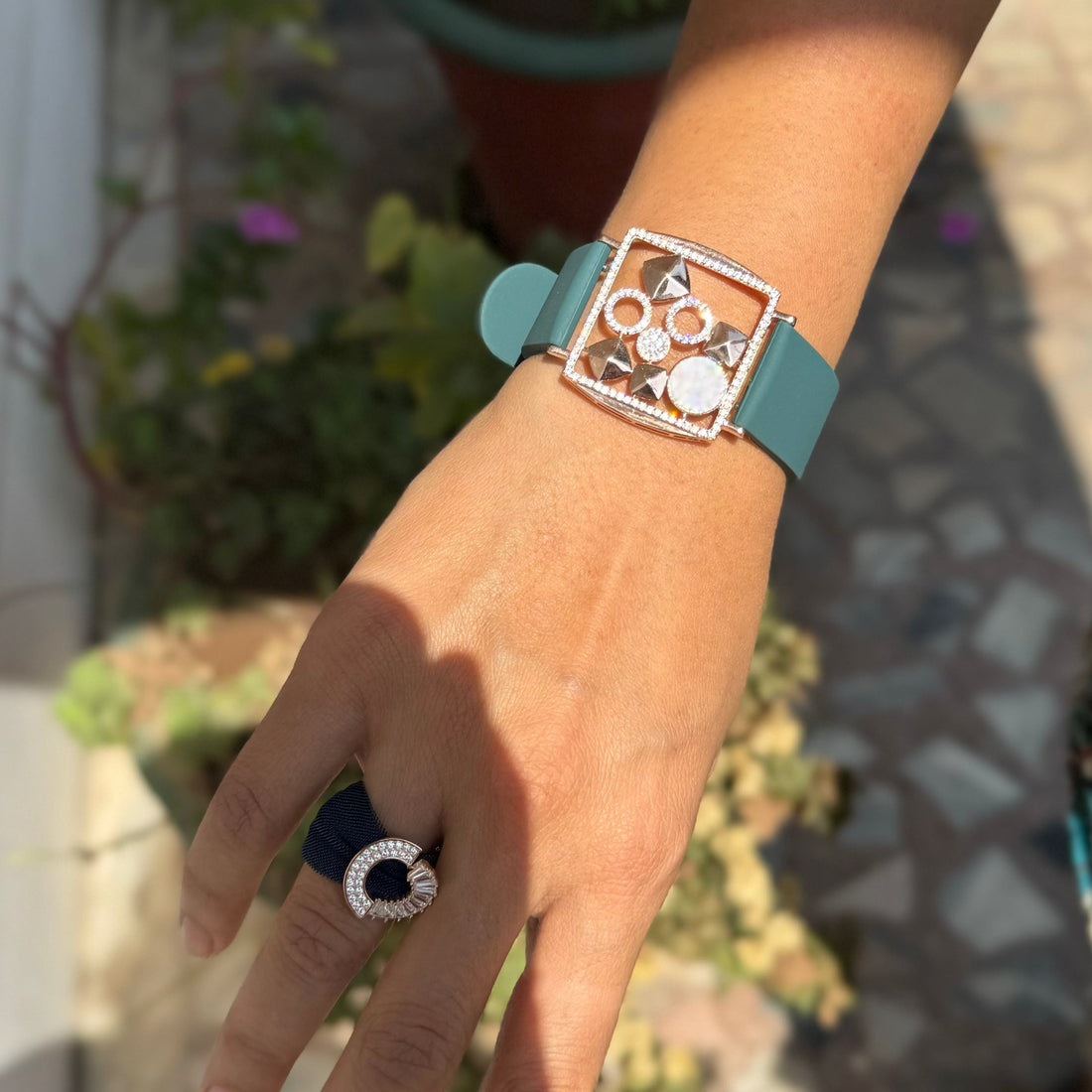 295 Silver Floral Royale Bracelet – Inspired Traditional Elegance