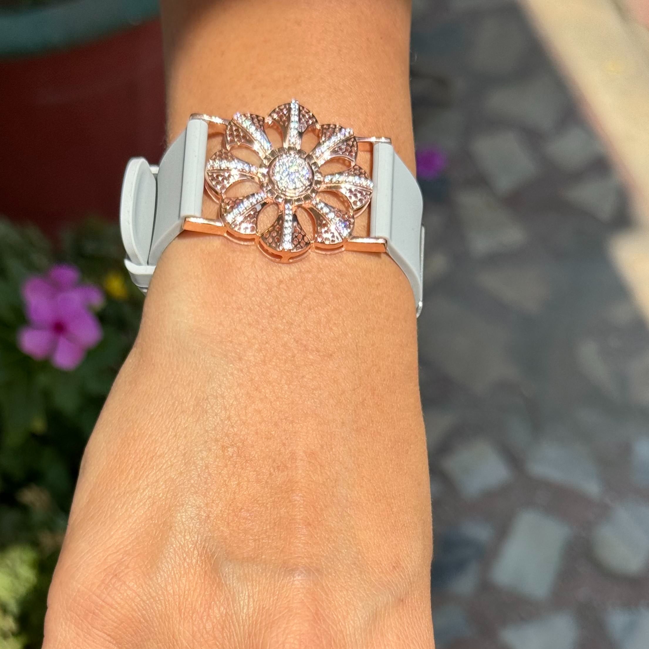 295 Silver Blossom Petal Bracelet – Traditional Rose Gold Elegance